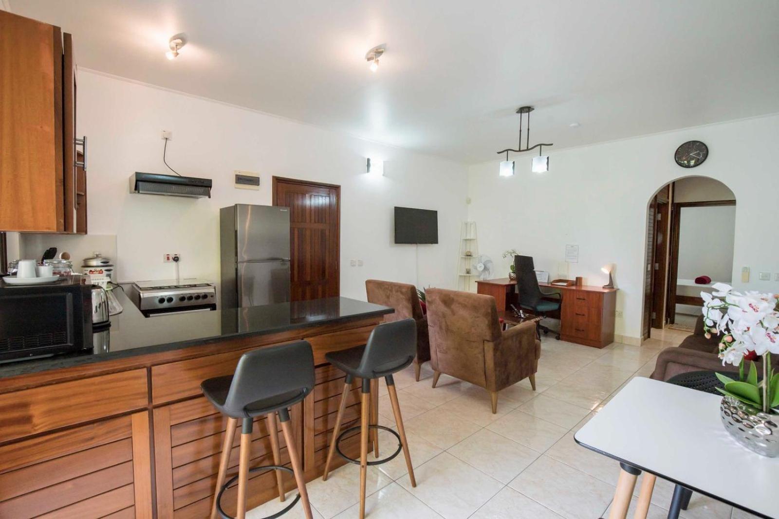 Emma'S Guest House And Self-Catering Au Cap 外观 照片