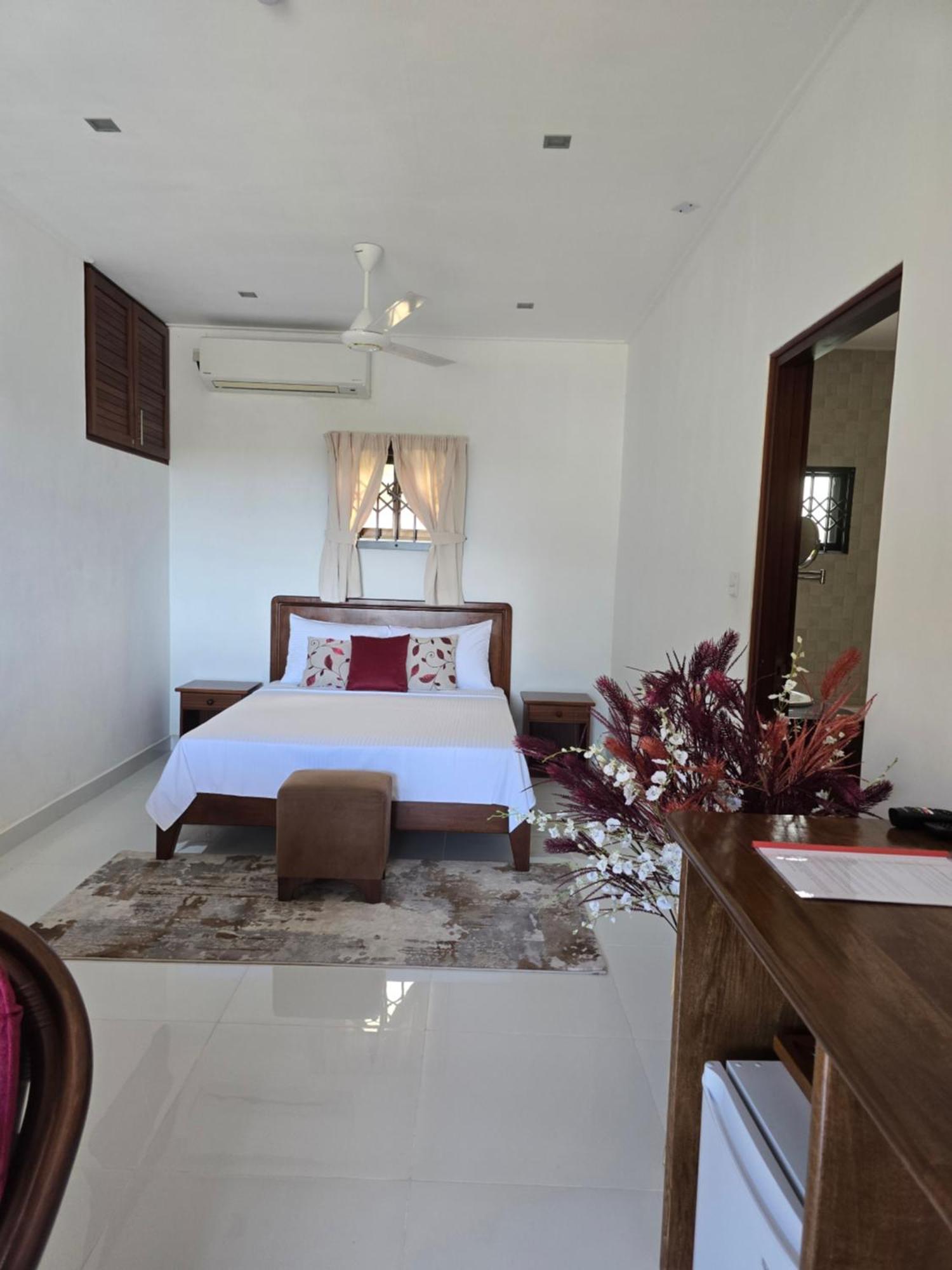 Emma'S Guest House And Self-Catering Au Cap 外观 照片
